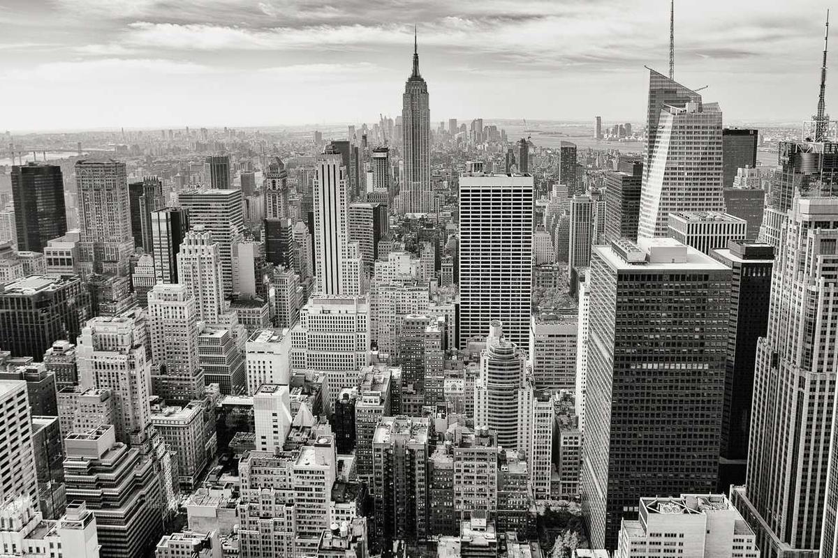 Casino Royale Rivalries: Beating the Odds on the Center Strip